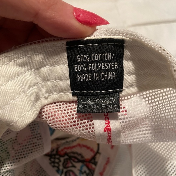 Ed Hardy Y2K Fashion SnapBack Hat - Picture 7 of 7